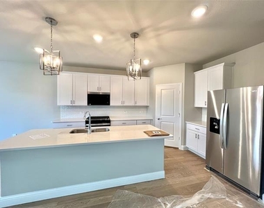 1411 Winters Way - Photo Thumbnail 12