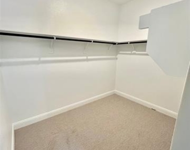 1409 Winters Way - Photo Thumbnail 18