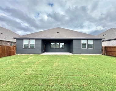 1409 Winters Way - Photo Thumbnail 13