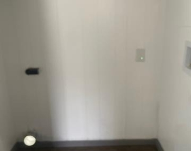 120 Cunningham Boulevard - Photo Thumbnail 7