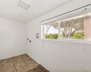 3611 Stables Lane - Photo Thumbnail 19