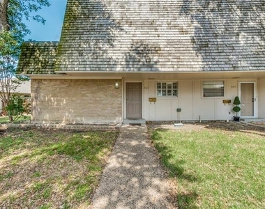 3611 Stables Lane - Photo Thumbnail 1