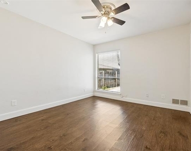 3611 Stables Lane - Photo Thumbnail 12