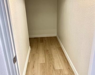 6208 Timberhurst Drive - Photo Thumbnail 12