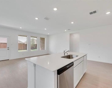 1316 Francesca Drive - Photo Thumbnail 4