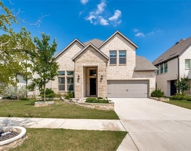 1240 Crescent Lane - Photo Thumbnail 1