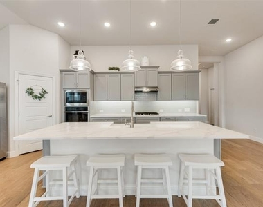 3314 Mattie Grey Lane - Photo Thumbnail 8