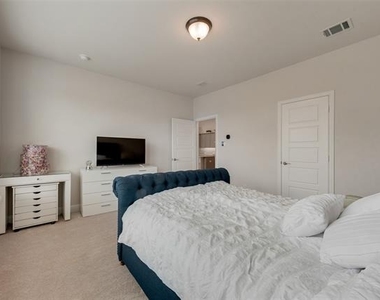 3314 Mattie Grey Lane - Photo Thumbnail 17