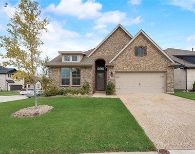 3314 Mattie Grey Lane - Photo Thumbnail 2