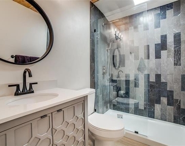 122 Allen Street - Photo Thumbnail 5