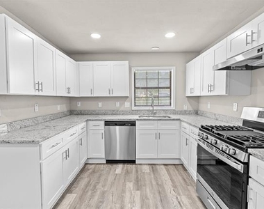 5860 Tracyne Drive - Photo Thumbnail 5