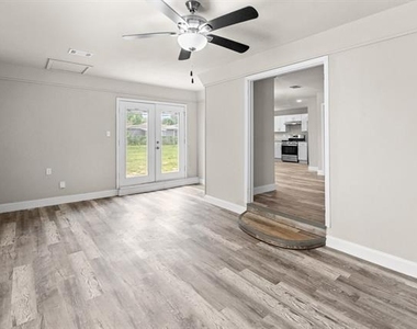 5860 Tracyne Drive - Photo Thumbnail 2