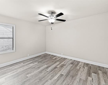 5860 Tracyne Drive - Photo Thumbnail 9