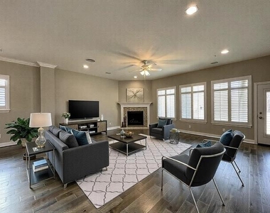 1400 Daisy Corner Drive - Photo Thumbnail 5