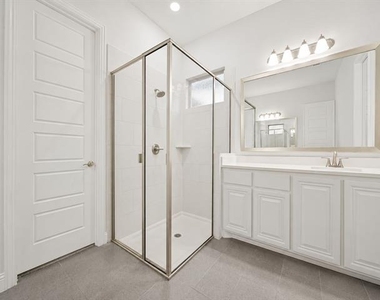 16601 Highland Drive - Photo Thumbnail 14