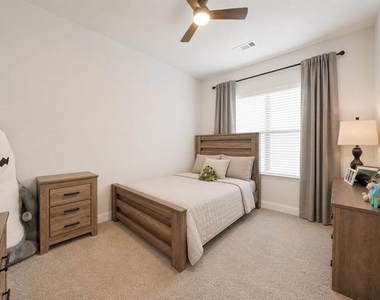 16601 Highland Drive - Photo Thumbnail 20