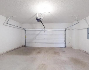 6948 Carrington Lane - Photo Thumbnail 8