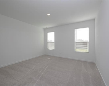 2220 Pommel Lane - Photo Thumbnail 30