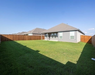 2220 Pommel Lane - Photo Thumbnail 34