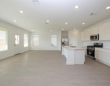 2220 Pommel Lane - Photo Thumbnail 21