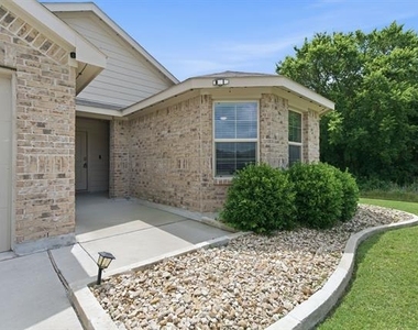 16308 Caledonia Court - Photo Thumbnail 2