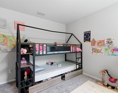 16308 Caledonia Court - Photo Thumbnail 22