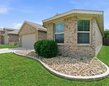 16308 Caledonia Court - Photo Thumbnail 3