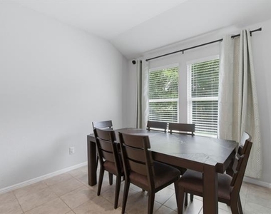 16308 Caledonia Court - Photo Thumbnail 18