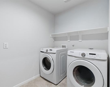 16308 Caledonia Court - Photo Thumbnail 32