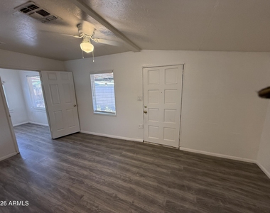 2336 N 10th Street - Photo Thumbnail 1
