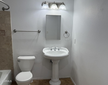 3321 W Cholla Street - Photo Thumbnail 13