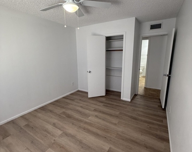 3321 W Cholla Street - Photo Thumbnail 14