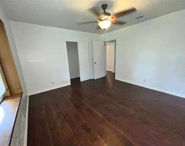 1025 Warden Street - Photo Thumbnail 7