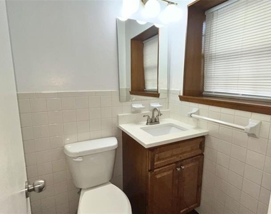 1025 Warden Street - Photo Thumbnail 15