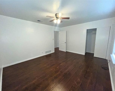 1025 Warden Street - Photo Thumbnail 12