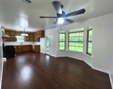 1025 Warden Street - Photo Thumbnail 16