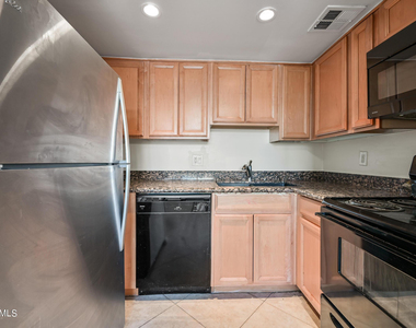 1234 N 36th Street - Photo Thumbnail 5