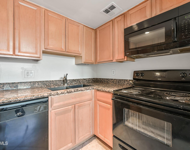 1234 N 36th Street - Photo Thumbnail 6