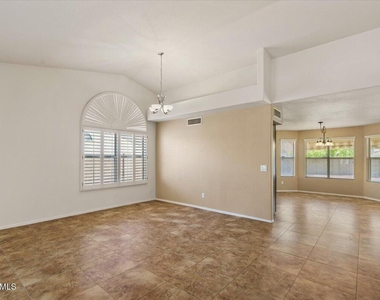 5709 E Gelding Drive - Photo Thumbnail 3