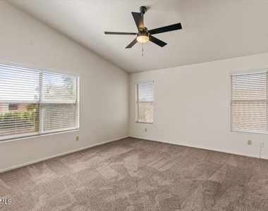 5709 E Gelding Drive - Photo Thumbnail 19