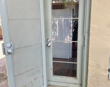 1216 W Roosevelt Street - Photo Thumbnail 14