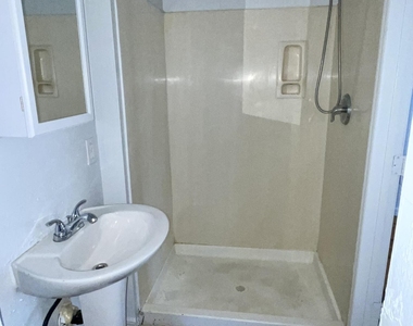 1216 W Roosevelt Street - Photo Thumbnail 10