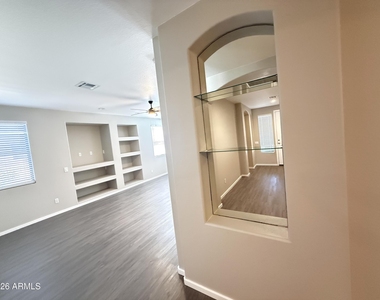 212 S 124th Avenue - Photo Thumbnail 13