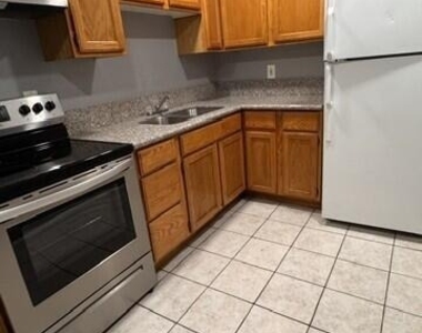602 E Townley Avenue - Photo Thumbnail 1