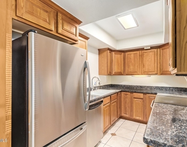 151 E Broadway Road - Photo Thumbnail 4