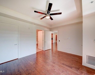 7151 E Rancho Vista Drive - Photo Thumbnail 10