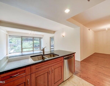 7151 E Rancho Vista Drive - Photo Thumbnail 8