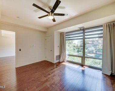 7151 E Rancho Vista Drive - Photo Thumbnail 9