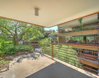 7151 E Rancho Vista Drive - Photo Thumbnail 5