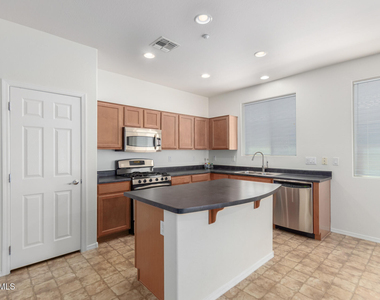 12096 W Eagle Ridge Lane - Photo Thumbnail 9